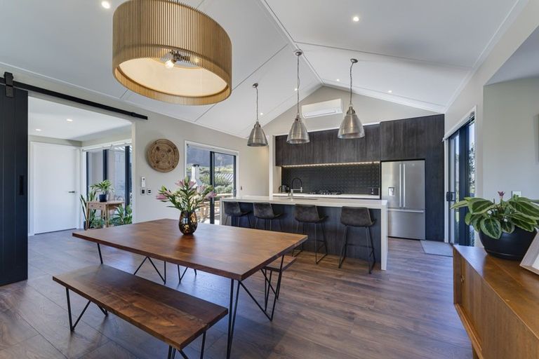 Photo of property in 11 Jacks Point Rise, Jacks Point, Queenstown, 9371