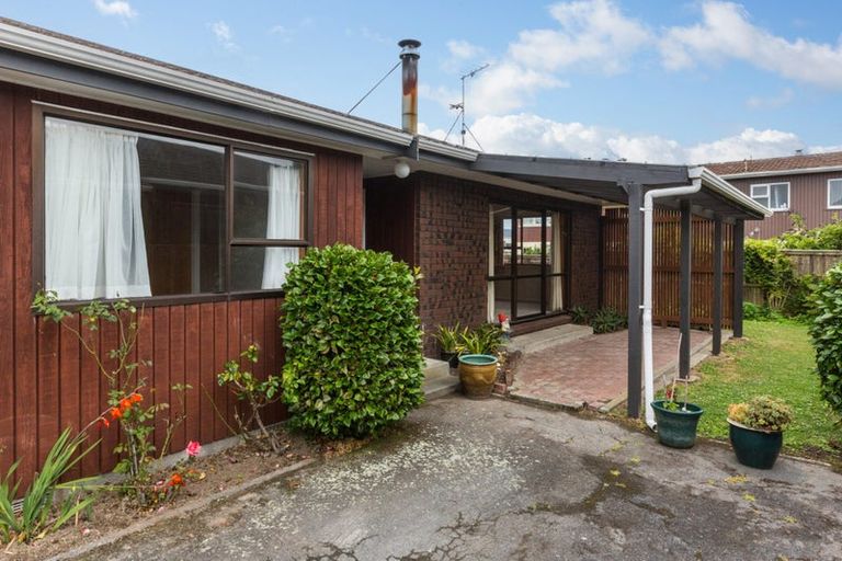 Photo of property in 66c Main Road, Titahi Bay, Porirua, 5022