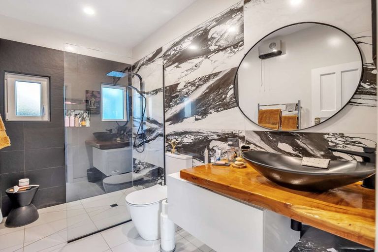 Photo of property in 1/12 Moana Street, Somerfield, Christchurch, 8024