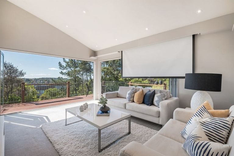 Photo of property in 195b Browns Bay Road, Browns Bay, Auckland, 0630