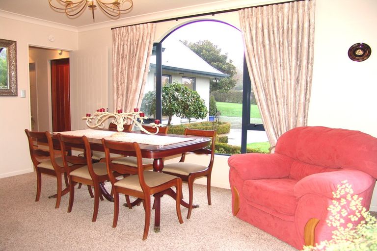 Photo of property in 121 Leger Grove, Te Awamutu, 3875