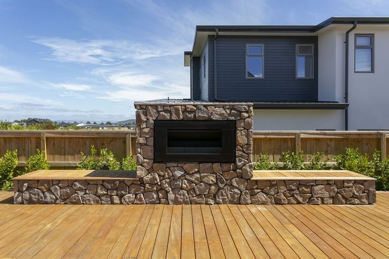 Photo of property in 32 Wai Terrace, Wharewaka, Taupo, 3330