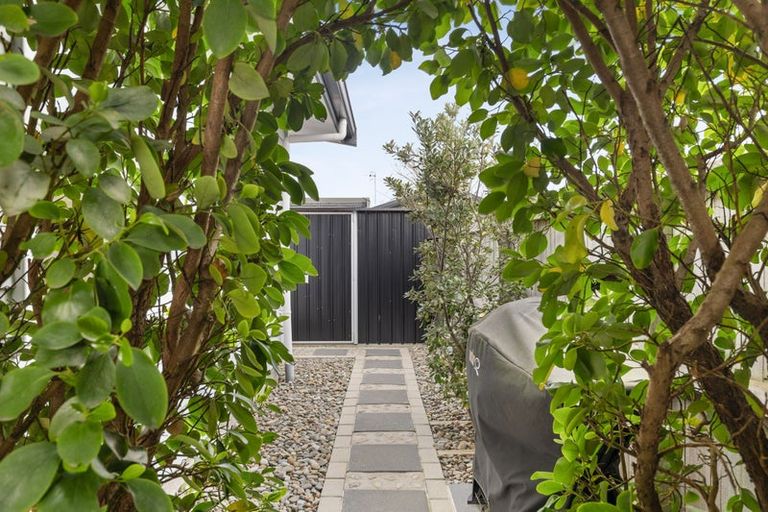 Photo of property in 20 Freedom Drive, Kelvin Grove, Palmerston North, 4414