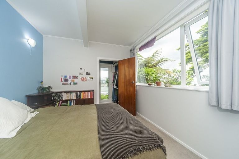Photo of property in 10 Sunglow Avenue, Melrose, Wellington, 6023