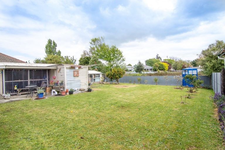 Photo of property in 10 Belfast Place, Roslyn, Palmerston North, 4414