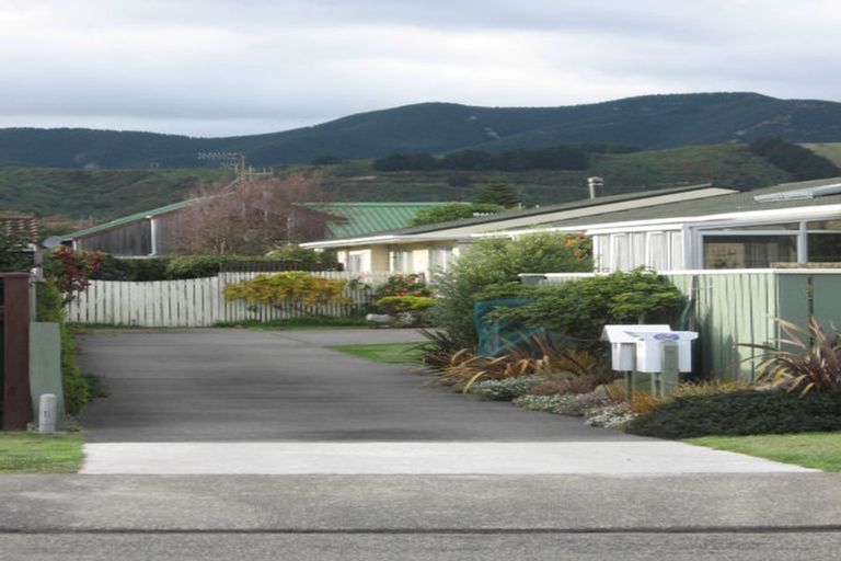Photo of property in 96 Hillcrest Road, Raumati Beach, Paraparaumu, 5032