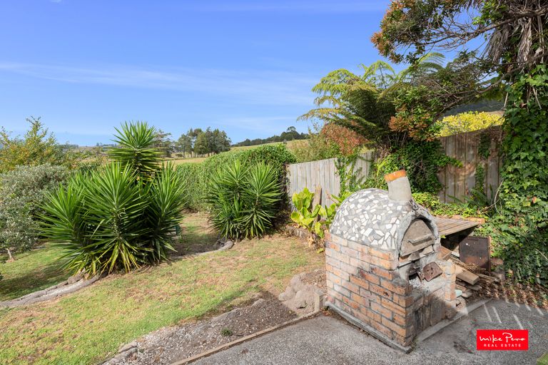 Photo of property in 9 Union Street, Hikurangi, 0114