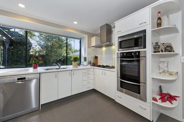 Photo of property in 5 Longwood Place, Harrowfield, Hamilton, 3210