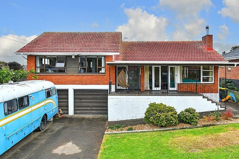 Photo of property in 6 Miles Avenue, Papatoetoe, Auckland, 2025
