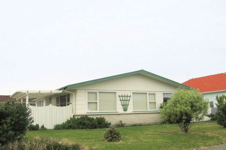 Photo of property in 11a Avondale Road, Taradale, Napier, 4112