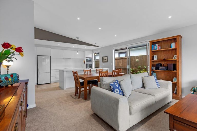 Photo of property in 90 Saint Pauls Drive, Brookfield, Tauranga, 3110