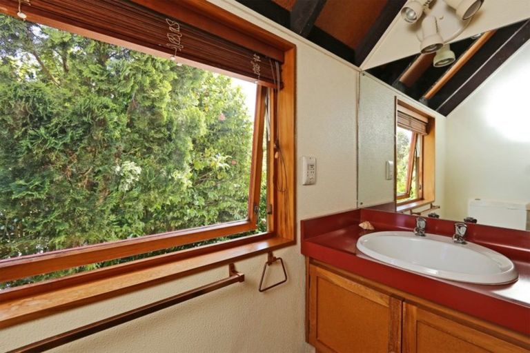 Photo of property in 20 Pipi Street, Te Awanga, 4102