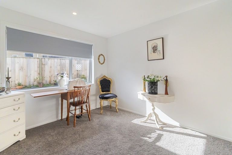 Photo of property in 16 Riverside Place, Katikati, 3129