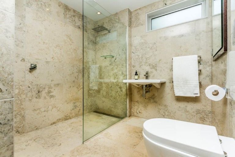 Photo of property in 21 Brighton Terrace, Mairangi Bay, Auckland, 0630