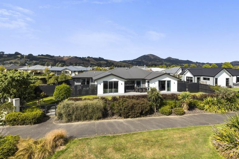 Photo of property in 23 Thornly Park Avenue, Mosgiel, 9024
