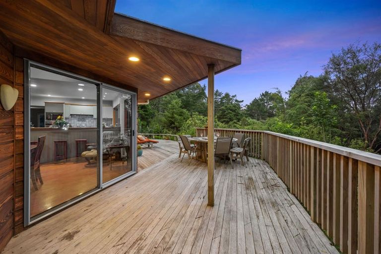 Photo of property in 70 Scott Road, Stanmore Bay, Whangaparaoa, 0932