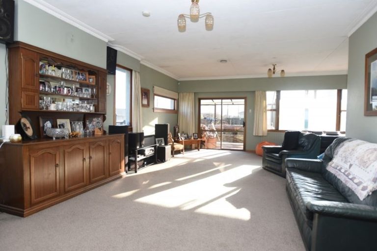 Photo of property in 32 Mary Street, Winton, 9720