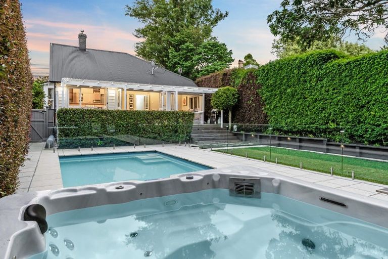 Photo of property in 30 Ohinerau Street, Remuera, Auckland, 1050