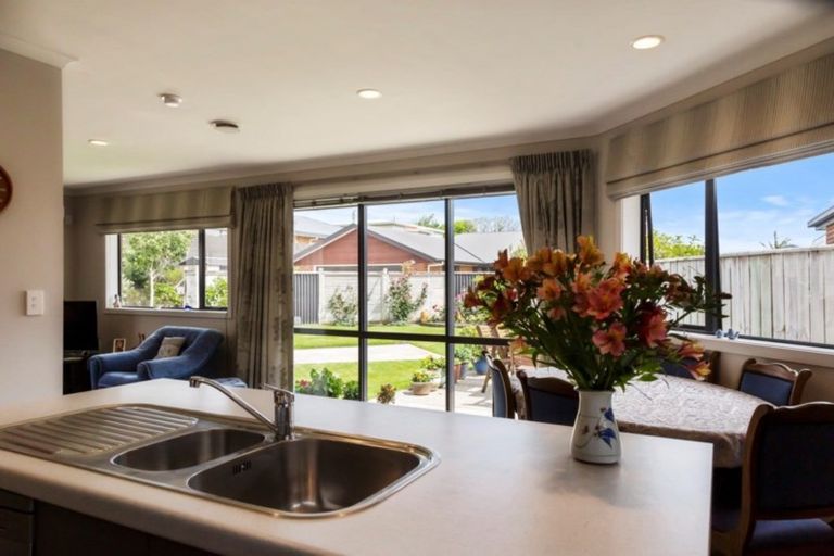 Photo of property in 9a Wilton Street, Westown, New Plymouth, 4310