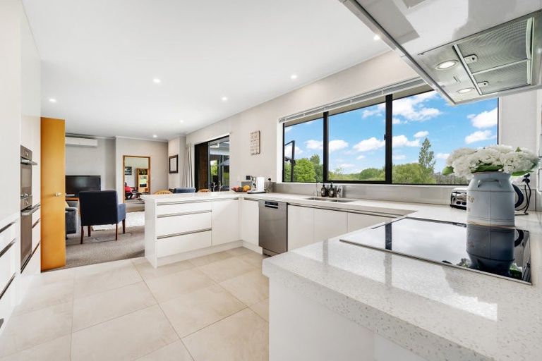 Photo of property in 30 Clifton Road, Whitford, Howick, 2571