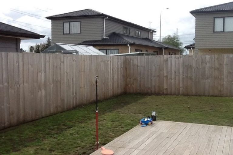 Photo of property in 17 Yatterina Avenue, Takanini, 2112