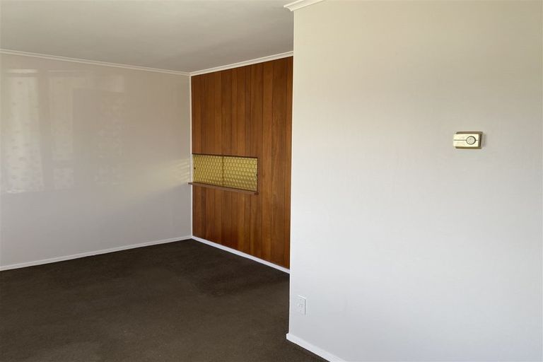 Photo of property in 2/16 Northall Road, New Lynn, Auckland, 0600