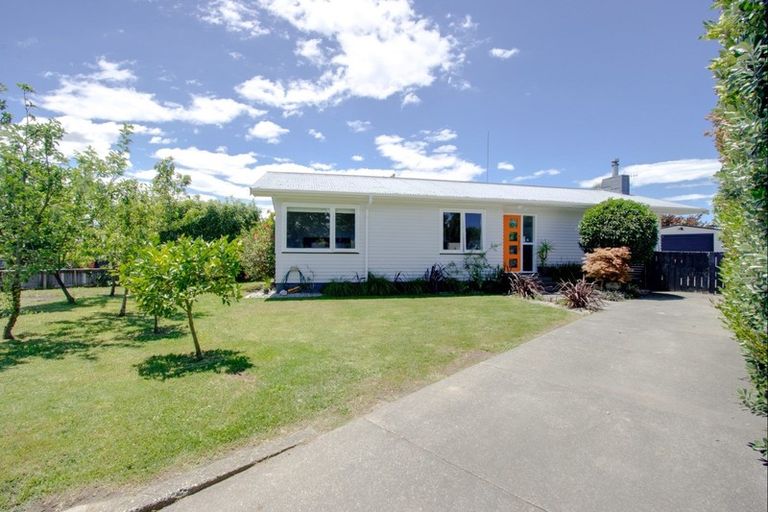 Photo of property in 5 Bennett Place, Onekawa, Napier, 4110