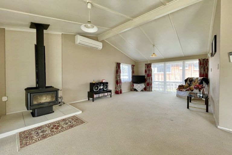 Photo of property in 2 Rimu Place, Tokoroa, 3420