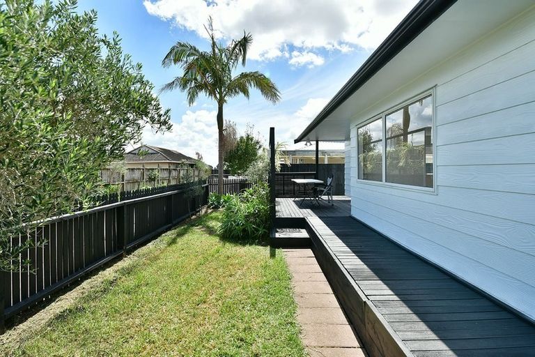 Photo of property in 11b Springs Road, Parakai, 0830