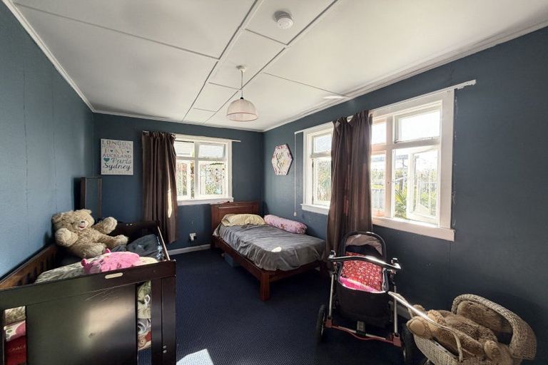 Photo of property in 4 Rintoul Street, Westport, 7825