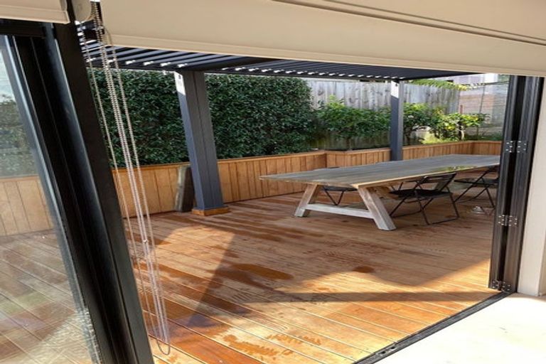 Photo of property in 91 Lake Road, Belmont, Auckland, 0622