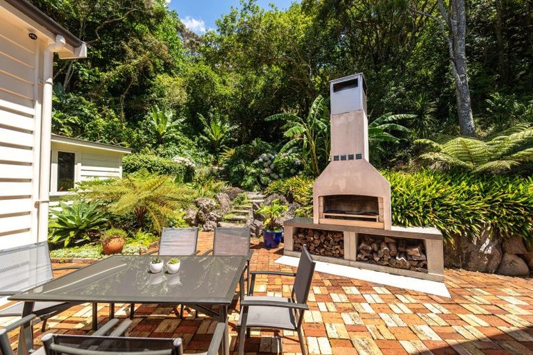 Photo of property in 16 Creswell Street, Opua, 0200