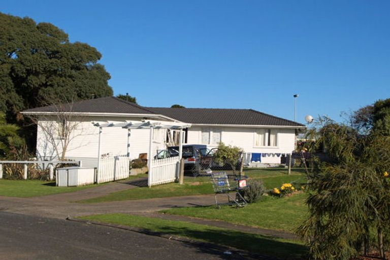 Photo of property in 4 Bedlow Place, Mangere East, Auckland, 2024