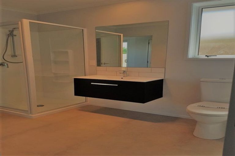 Photo of property in 11 Te Wharo Drive, Papamoa, 3118