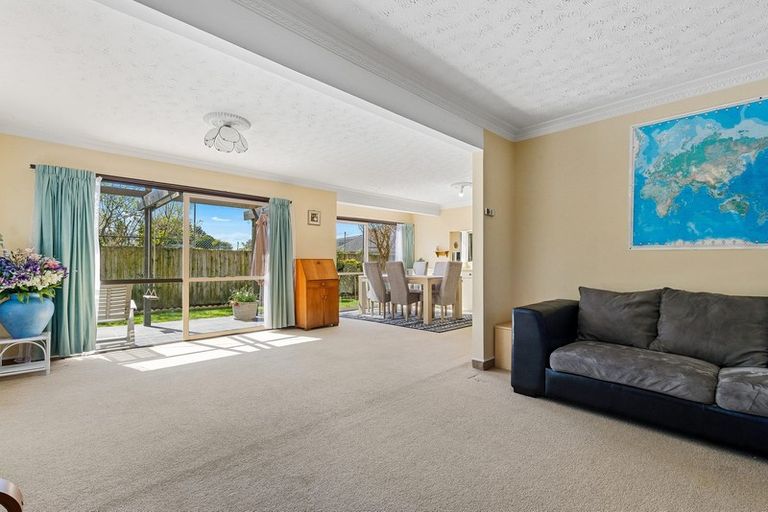 Photo of property in 2/45 Lochee Road, Upper Riccarton, Christchurch, 8041