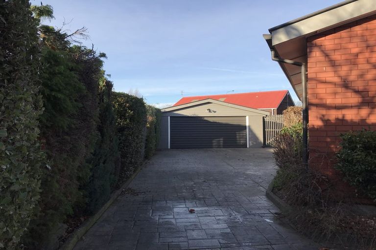 Photo of property in 20 Toorak Avenue, Avonhead, Christchurch, 8042