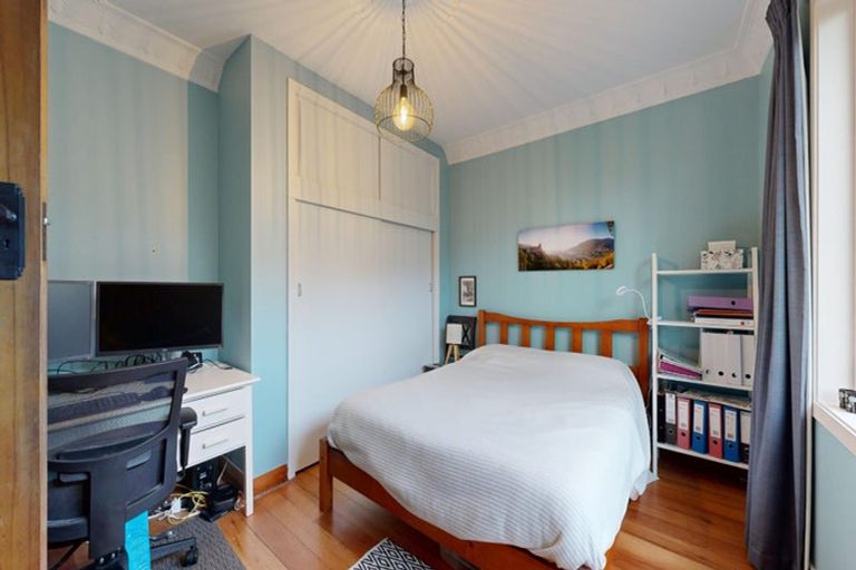 Photo of property in 11 Happy Valley Road, Owhiro Bay, Wellington, 6023