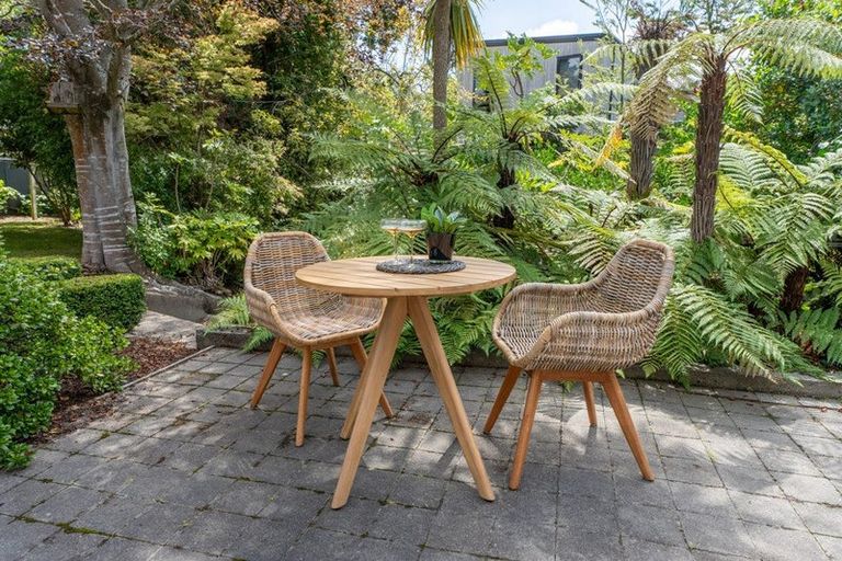 Photo of property in 8 Tuirau Place, Ilam, Christchurch, 8041