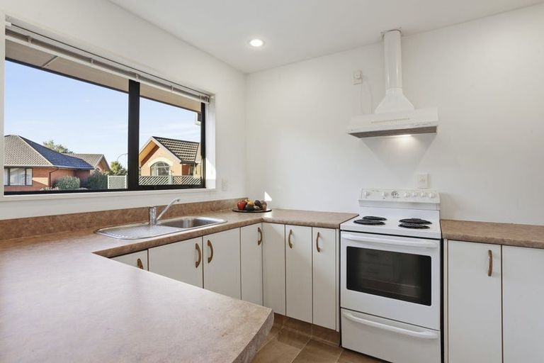 Photo of property in 17o Matawai Close, Rangiora, 7400