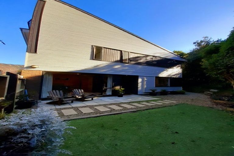 Photo of property in 15/8 Thatcher Crescent, Crofton Downs, Wellington, 6035