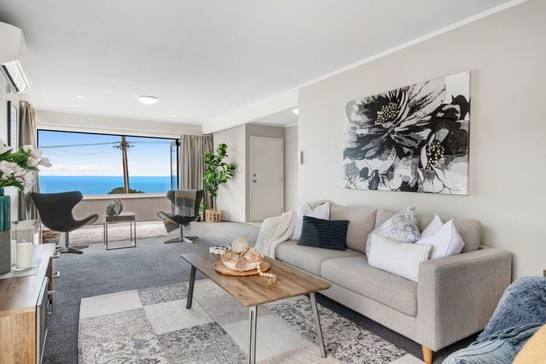 Photo of property in 1/6 Duncansby Road, Stanmore Bay, Whangaparaoa, 0932