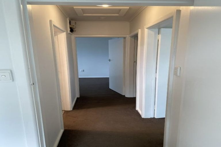 Photo of property in 5/9a Curletts Road, Sockburn, Christchurch, 8042