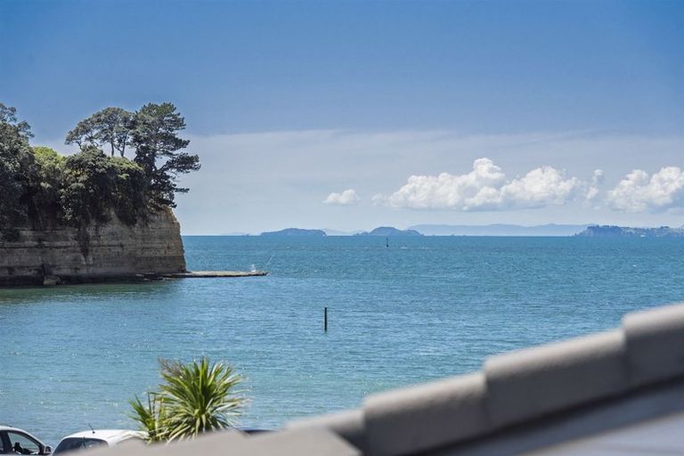 Photo of property in 2/26 Manly Esplanade, Browns Bay, Auckland, 0630