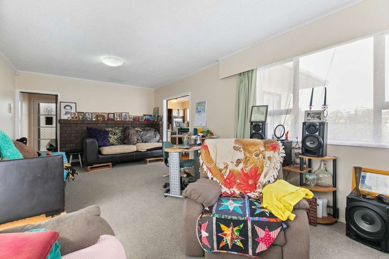 Photo of property in 47 Beeston Crescent, Manurewa, Auckland, 2102