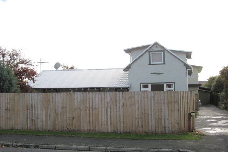 Photo of property in 42a Vagues Road, Northcote, Christchurch, 8052