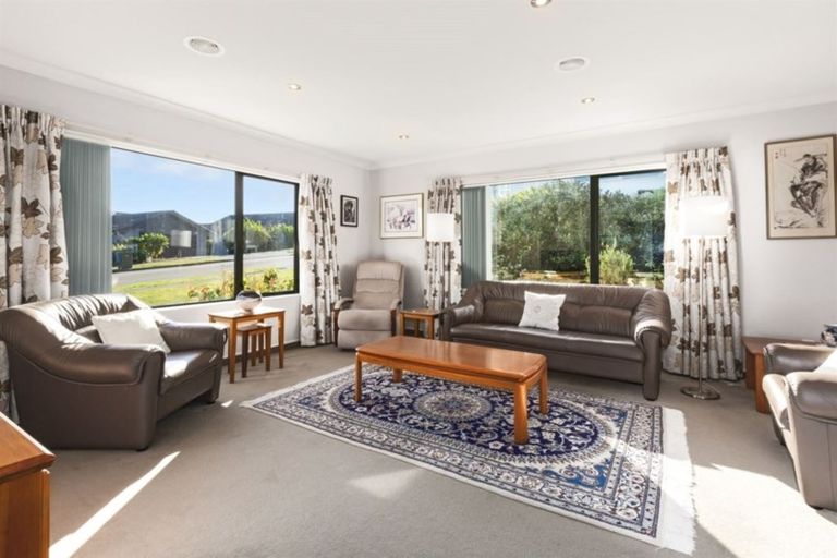 Photo of property in 29 Nelson Avenue, Aotea, Porirua, 5024