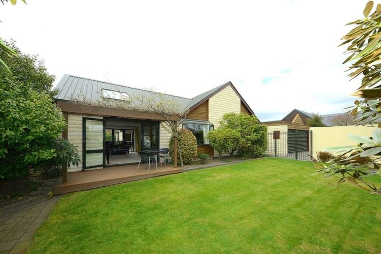 Photo of property in 36 Corfe Street, Ilam, Christchurch, 8041