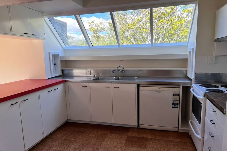 Photo of property in 2/128 Great South Road, Manurewa, Auckland, 2102