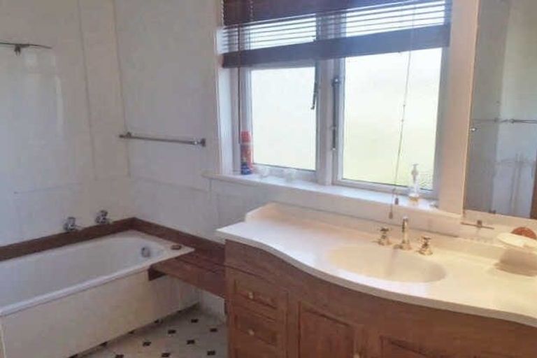 Photo of property in 138 North Parade, Richmond, Christchurch, 8013