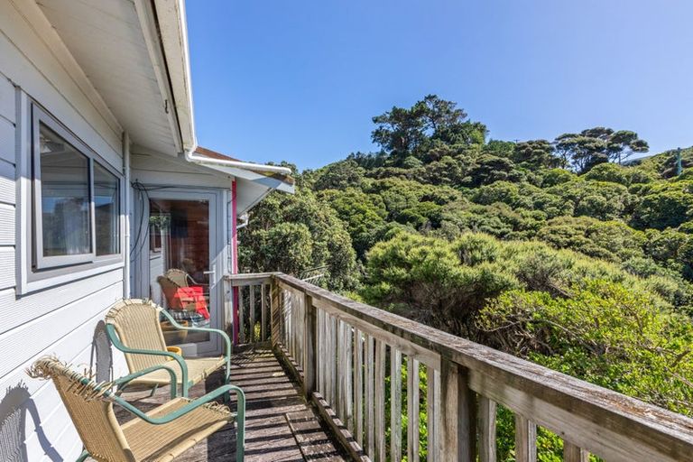 Photo of property in 6 Rawhiti Road, Pukerua Bay, 5026